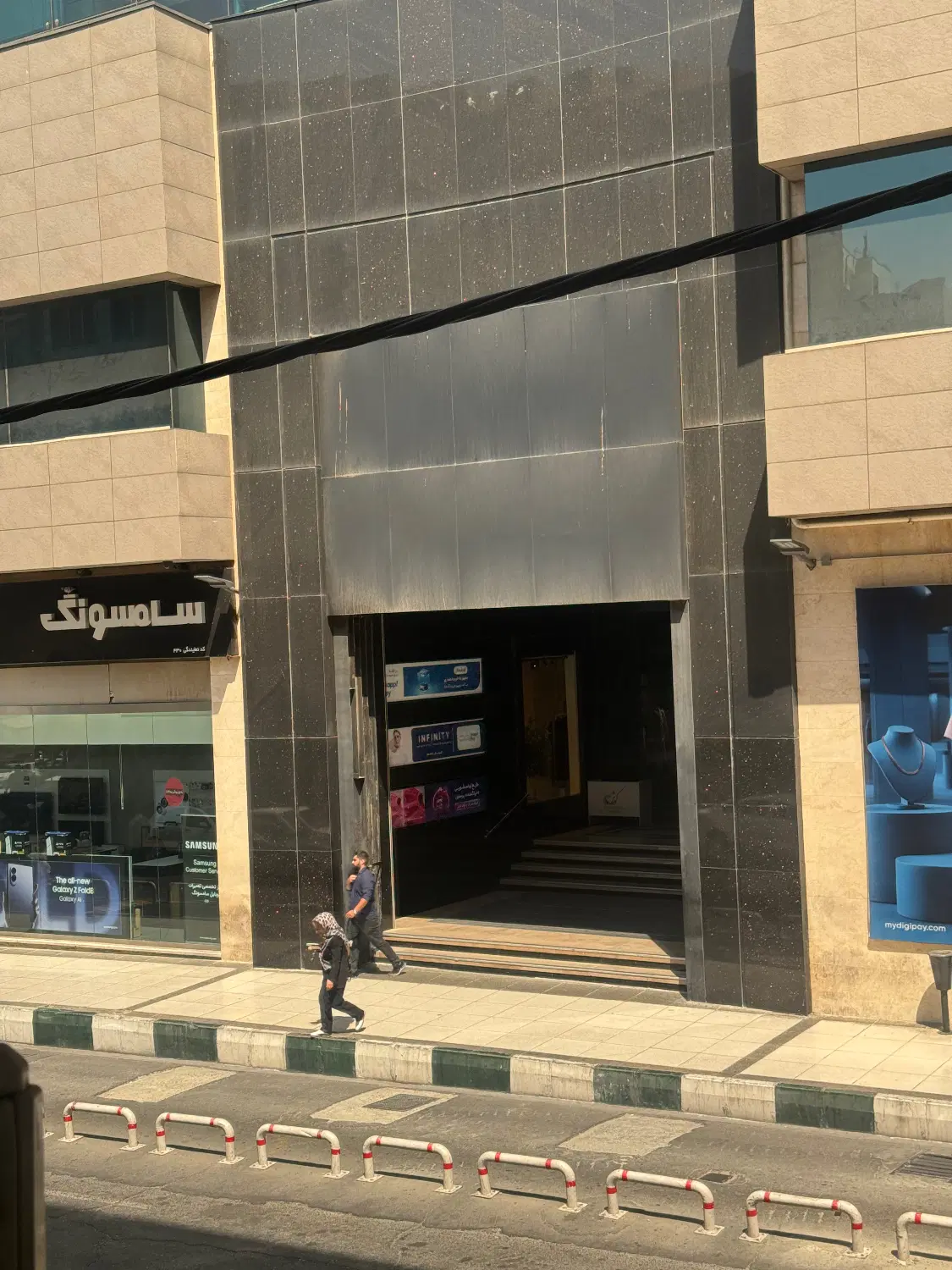 21متر پاساژ کوروش