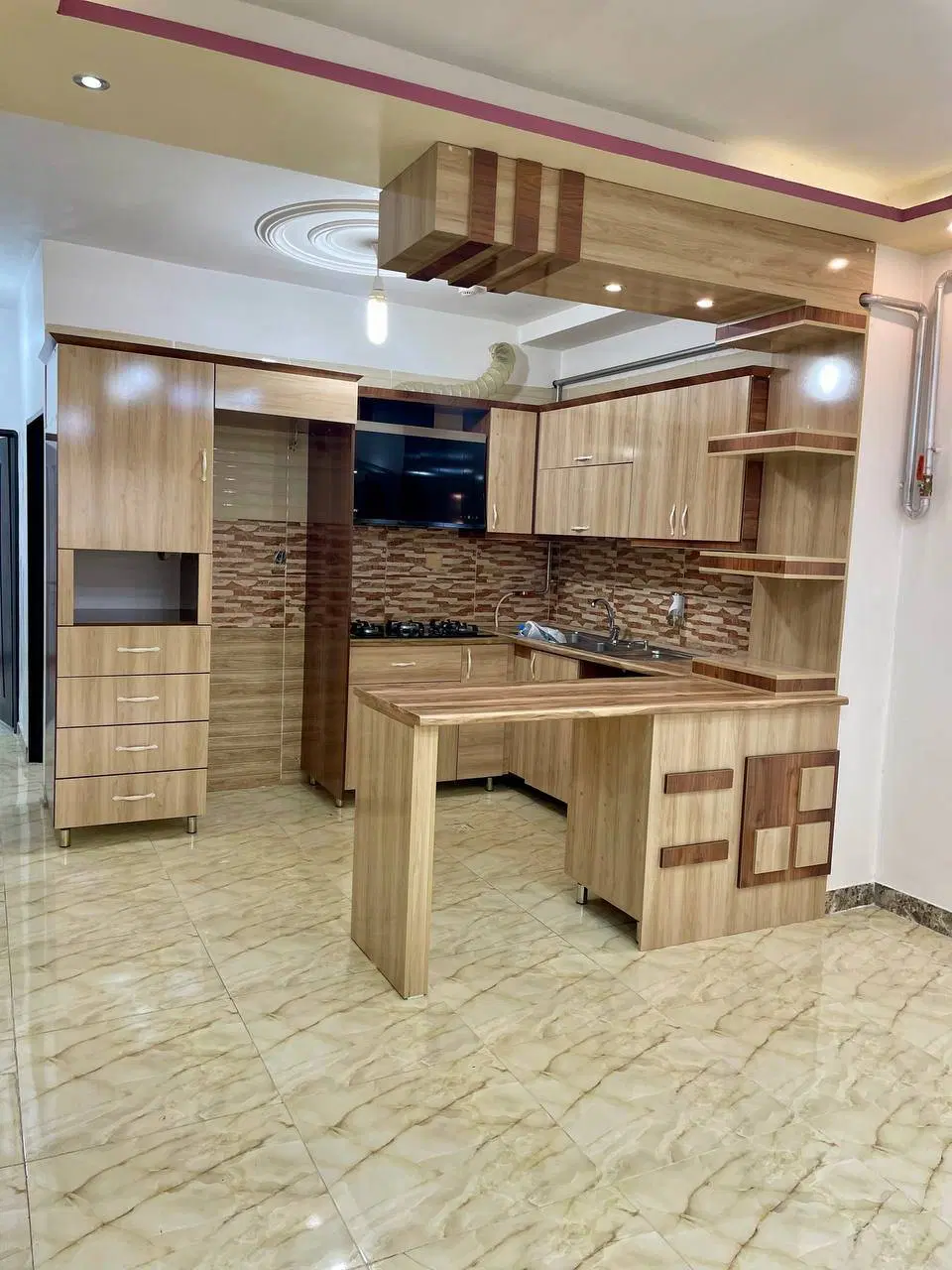 آپارتمان تک واحدی ۹۱ متری