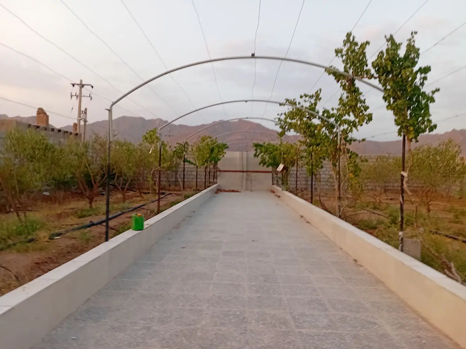 خونه باغ شیک و نوساز