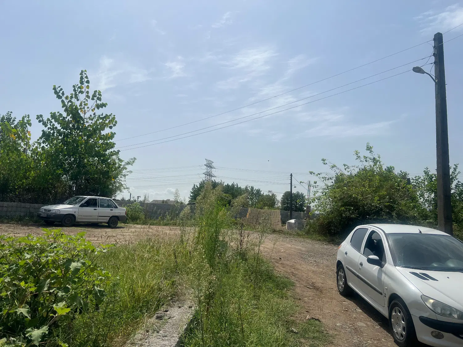 زمین مسکونی نزدیک به ساخل