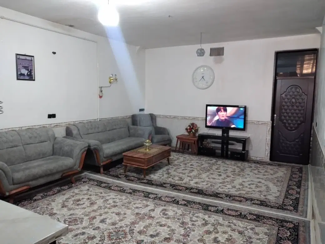 خانه 100متری
