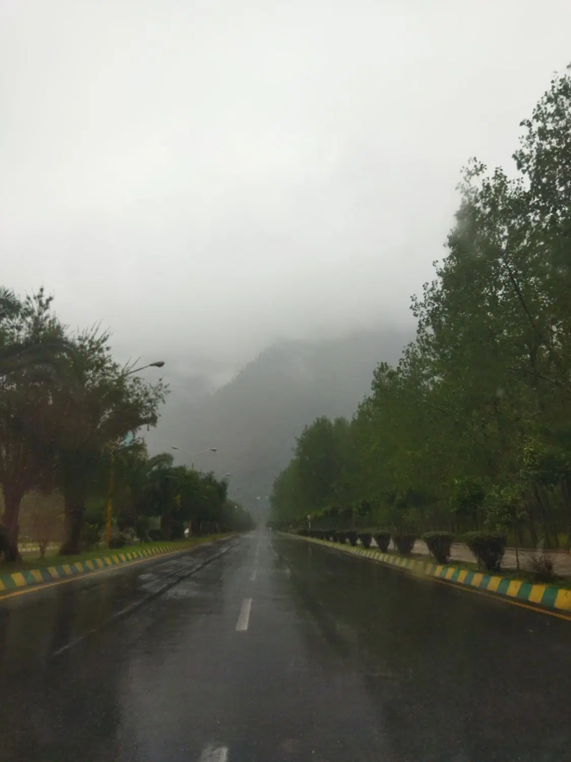 تهاتر ۳۰۰۰متر زمین  داخل شهرک