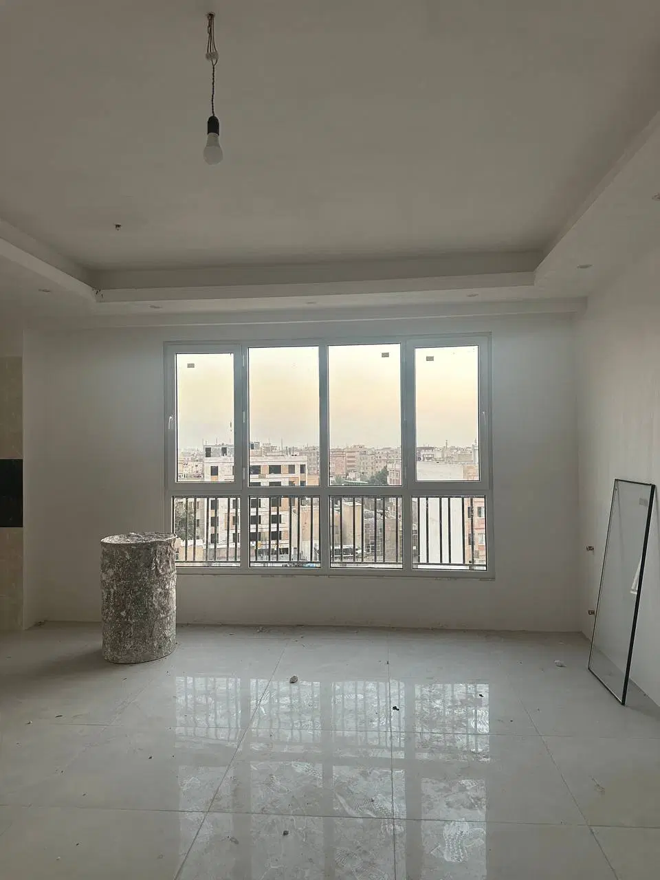 ۹۵ متر آپارتمان نوساز دو خواب پارکینگ