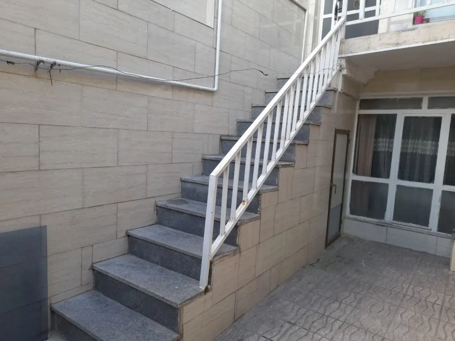 خونه ویلایی طبقه دوم با اسباب بدونه رهن