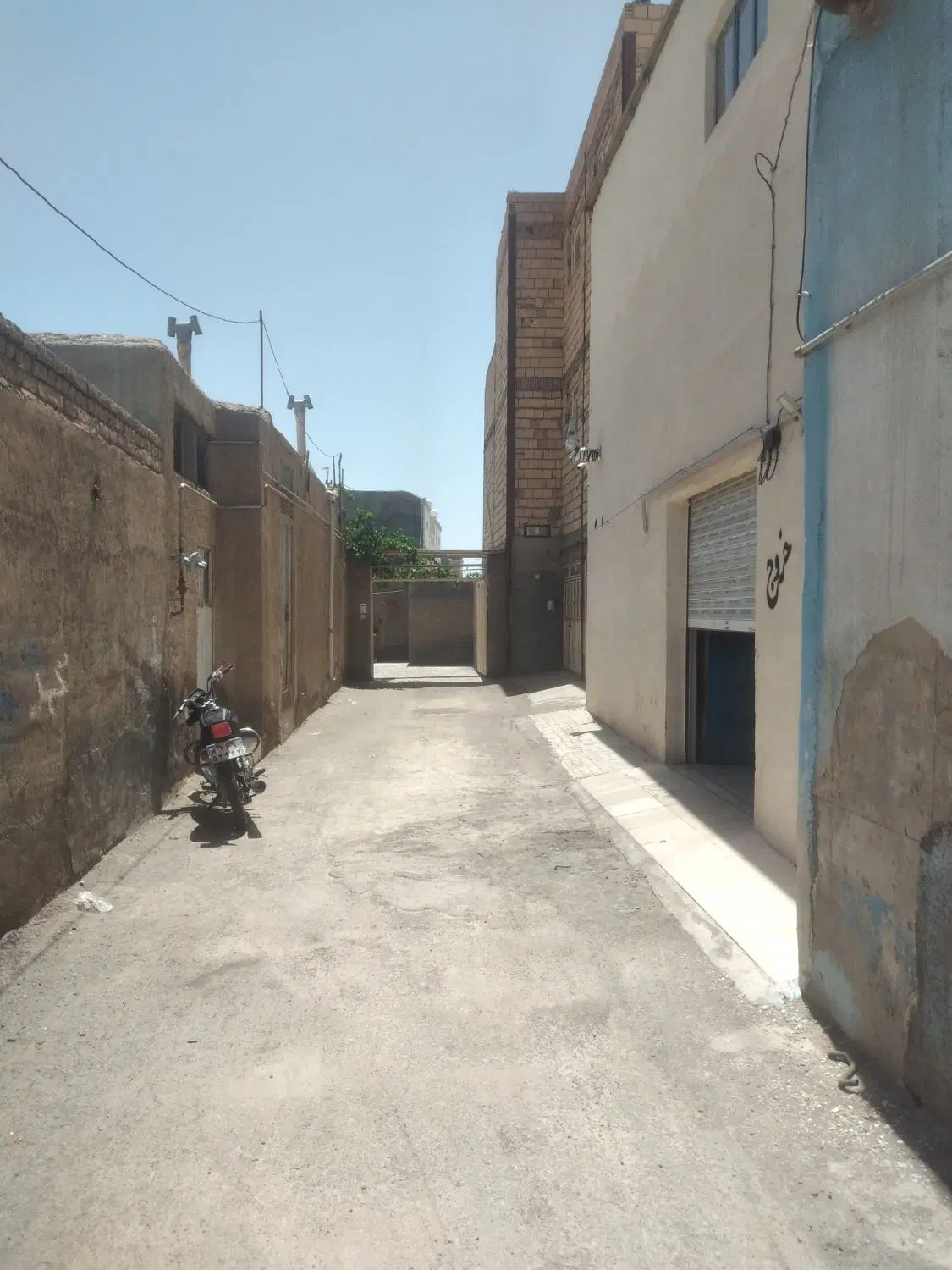 اجاره مغازه تجاری واقه در بلوار معلم