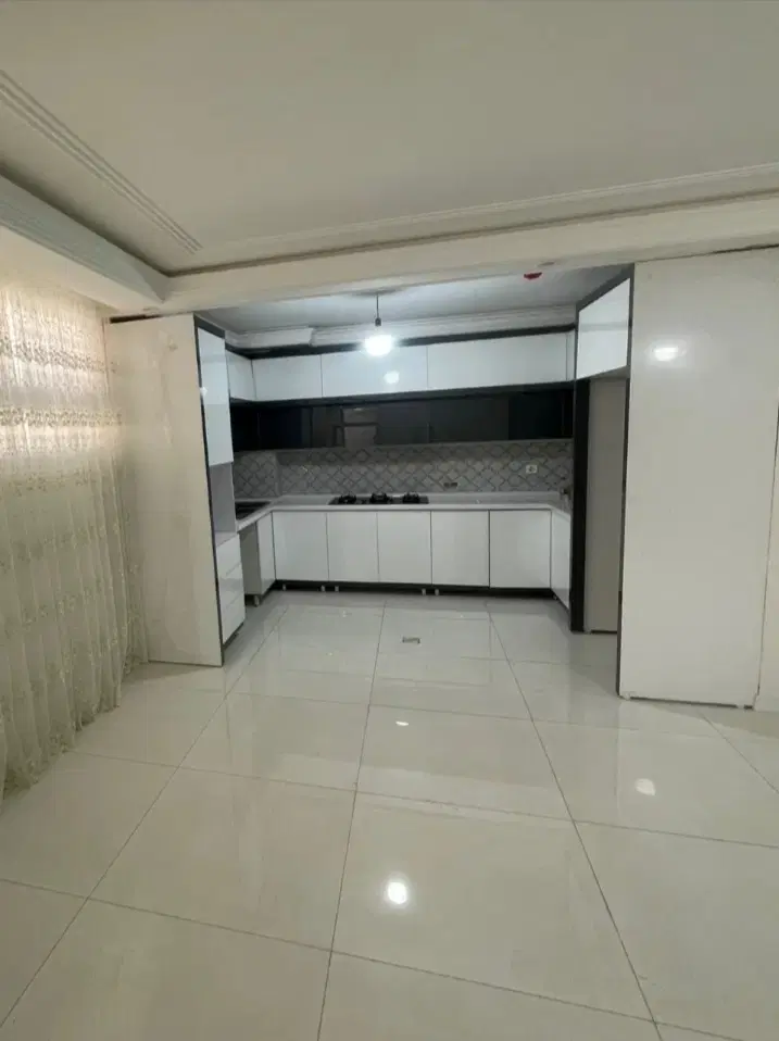 اپارتمان۱۱۴متری همکف عطارکلیدنخورده
