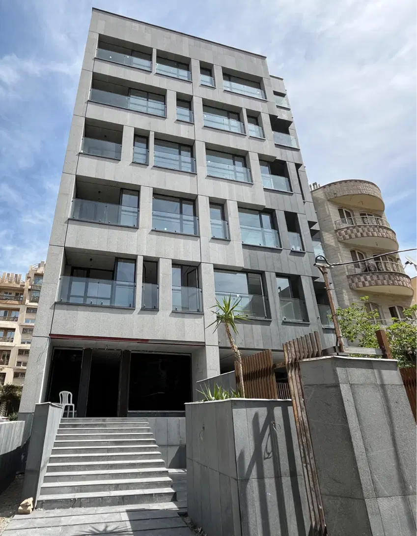 ۸۵ متر لوکس نبش میدان  ویوابدی  تاپ لوکیشن