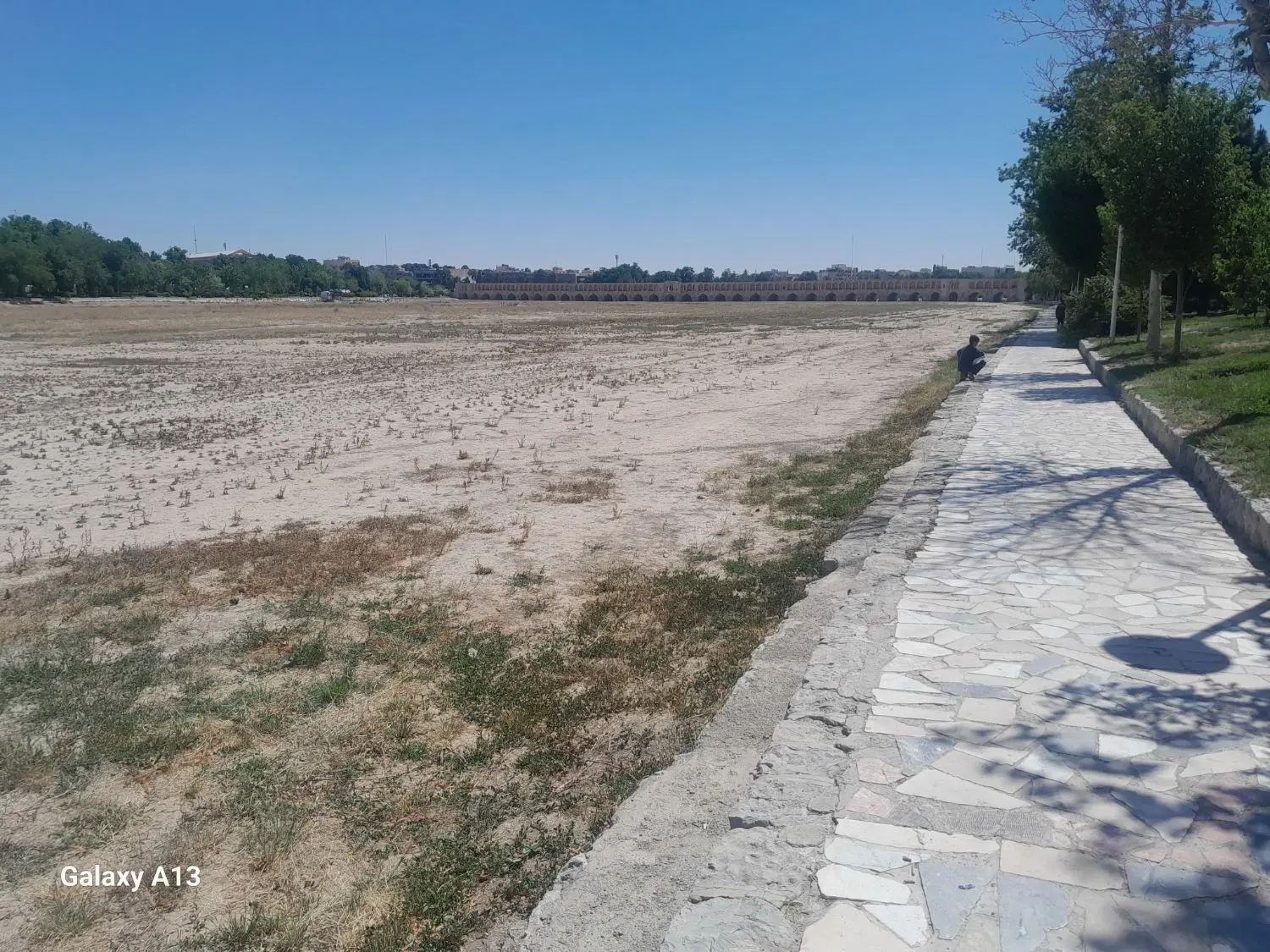 زمین۱۸۰مترپرکنداباد
