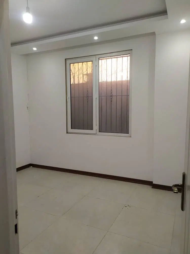 ۱۱۰مترهمکف درب مستقل حاشیه اقدسیه