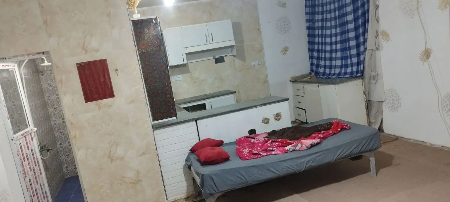 سوییت یا کارگاه کوچک داخل شهر