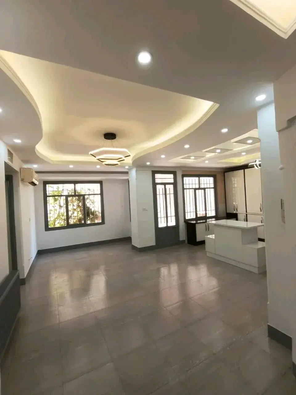67متر دلباز_سند تک برگ_آماده سکونت_پارکینگ سندی