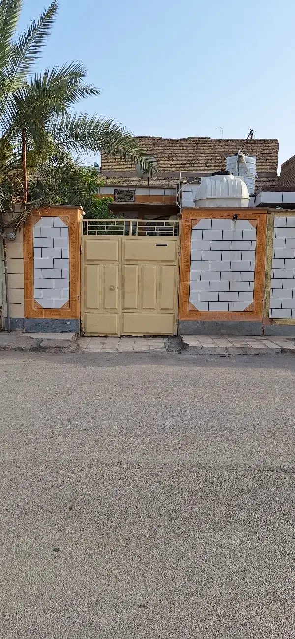 نیم پلاک  ۸۰ متری واقع در شهرک بسیج