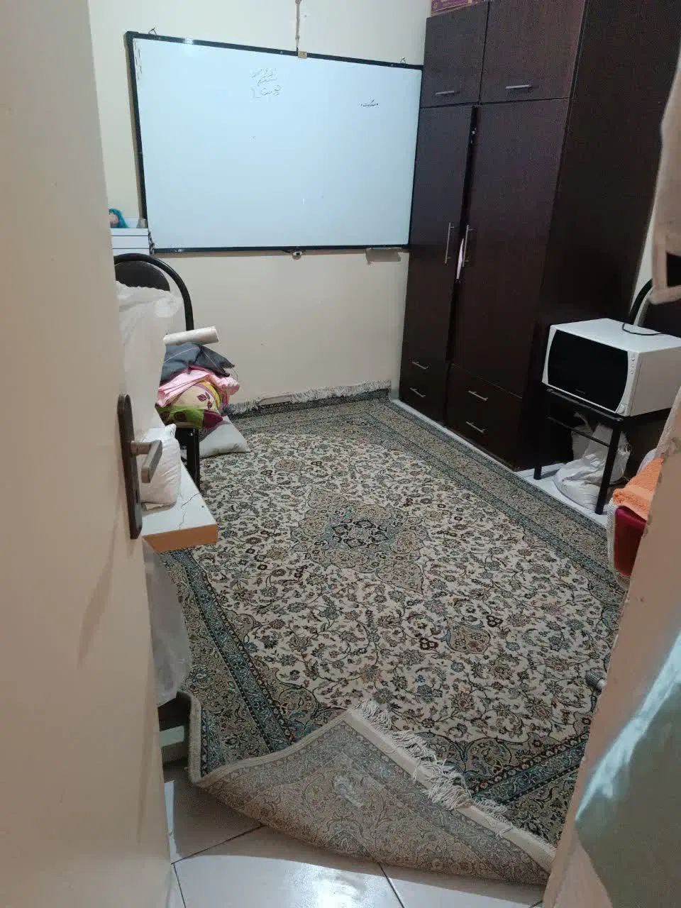 واحد ۸۵ متری گلزار شرقی گلشهر