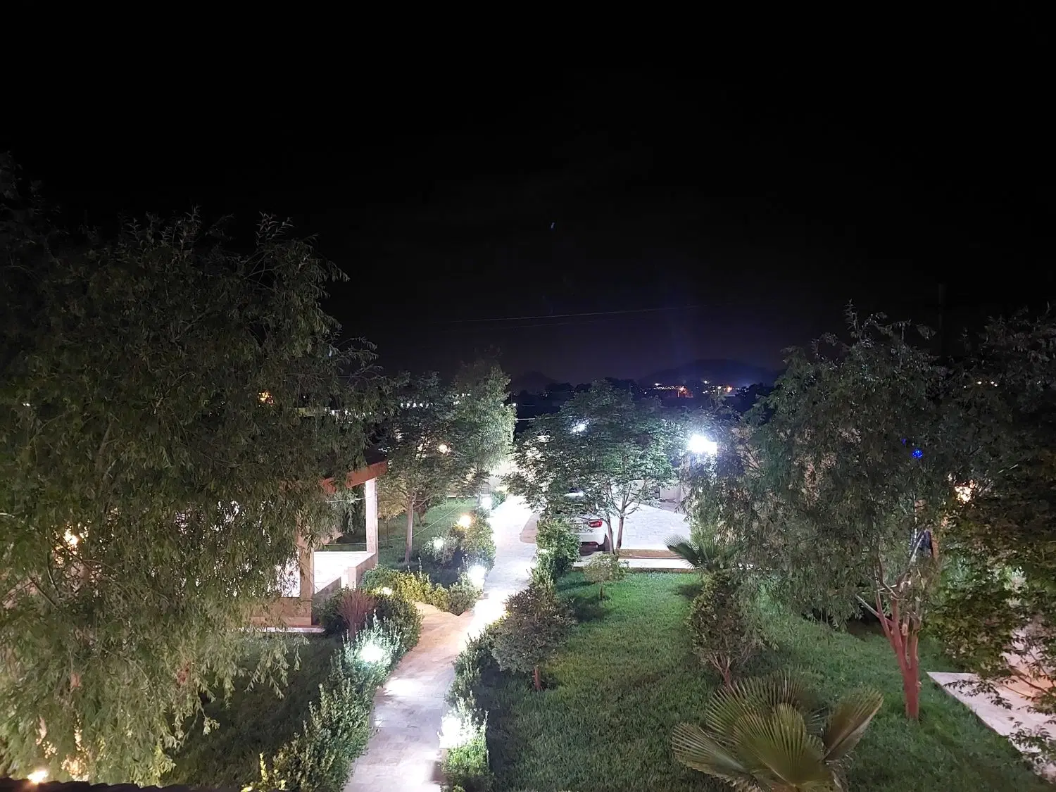 خانه باغ با قدمت 70 سال