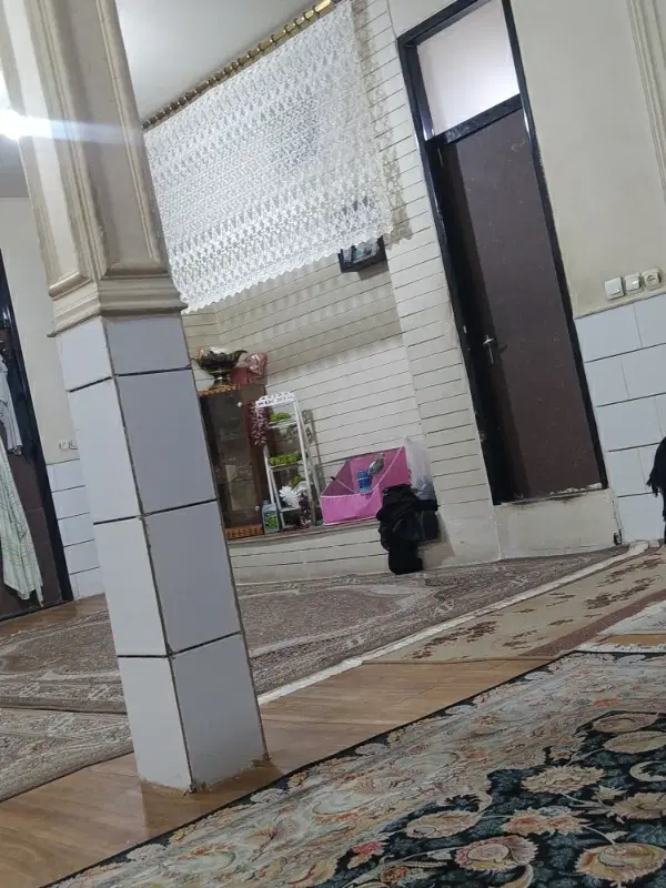 خانه اجاره ای خیابان چمران طبقه بالارهن
