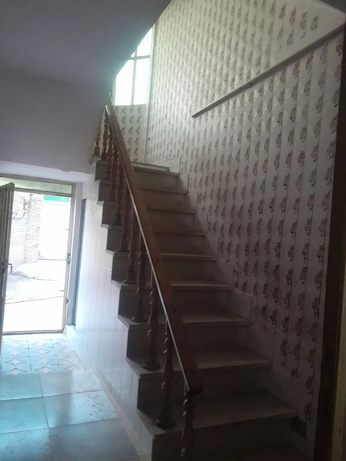 خانه ویلایی دوطبقه شهرک پروانه