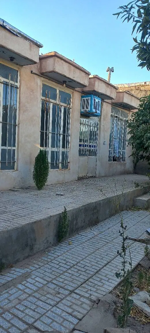 منزل ویلایی کلنگی در روستای سرکاریز