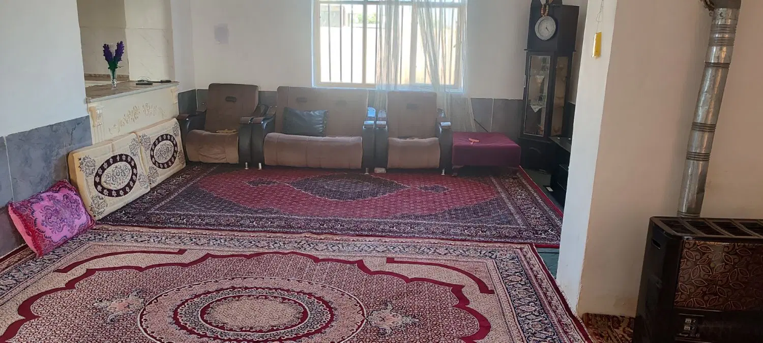 خانه ویلایی متراژ ۱۵۶۰متری ۱۳۰متر بنا سند تک برگ