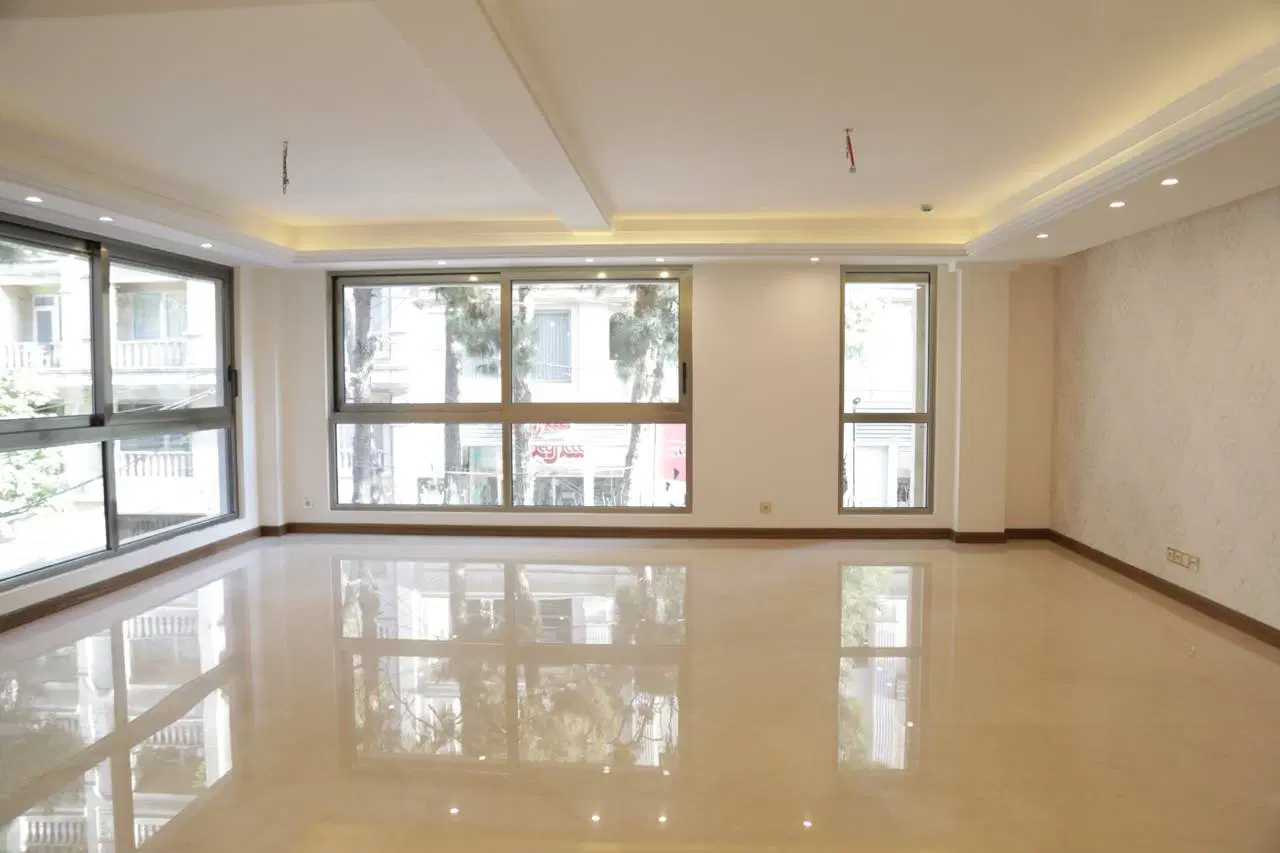 ۱۷۰متر ۳خواب_دیباجی جنوبی_۲پارکینگ_لابی مبله_روف