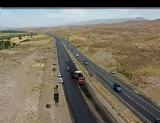 زمین برجاده ۲۰۰۰مترمربع