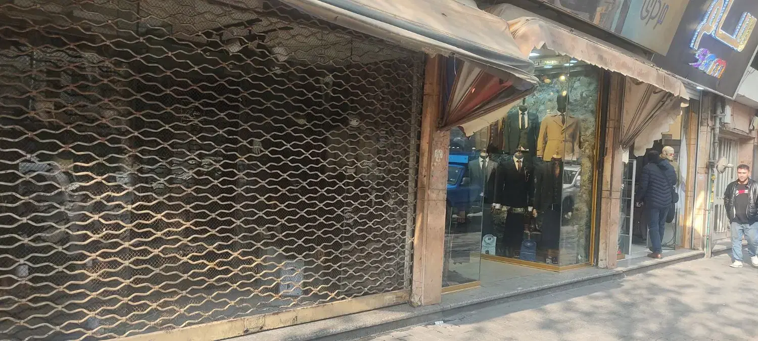 مغازه18mساعت به بانک ملی بر اصلی