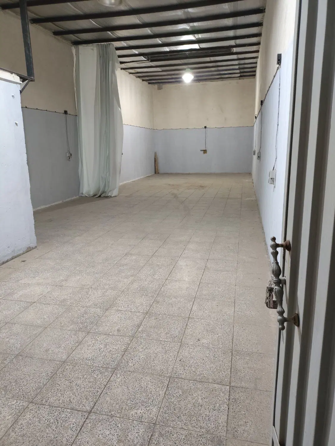 کارگاه یا انبار در قلعه شور