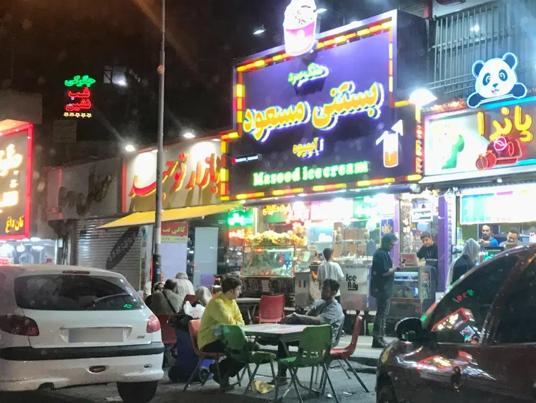 2 باب مغازه تجاری در ستارخان