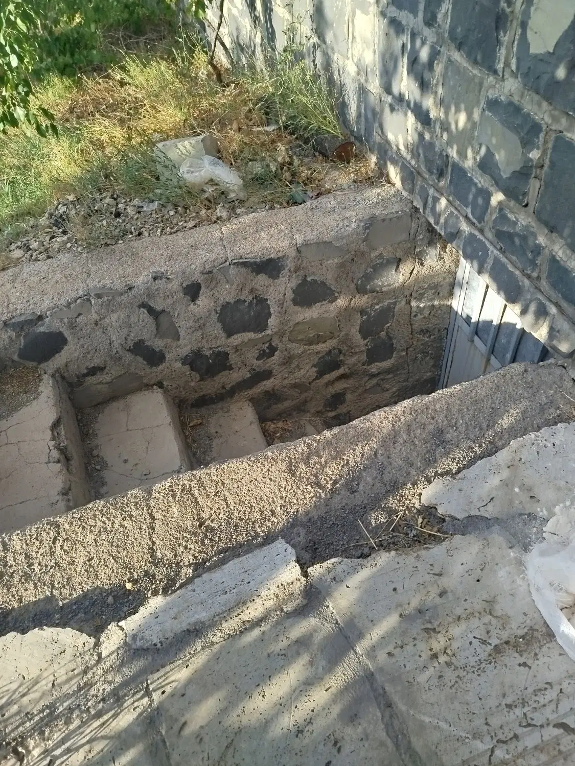 باغ ۲۰۰۰ متری