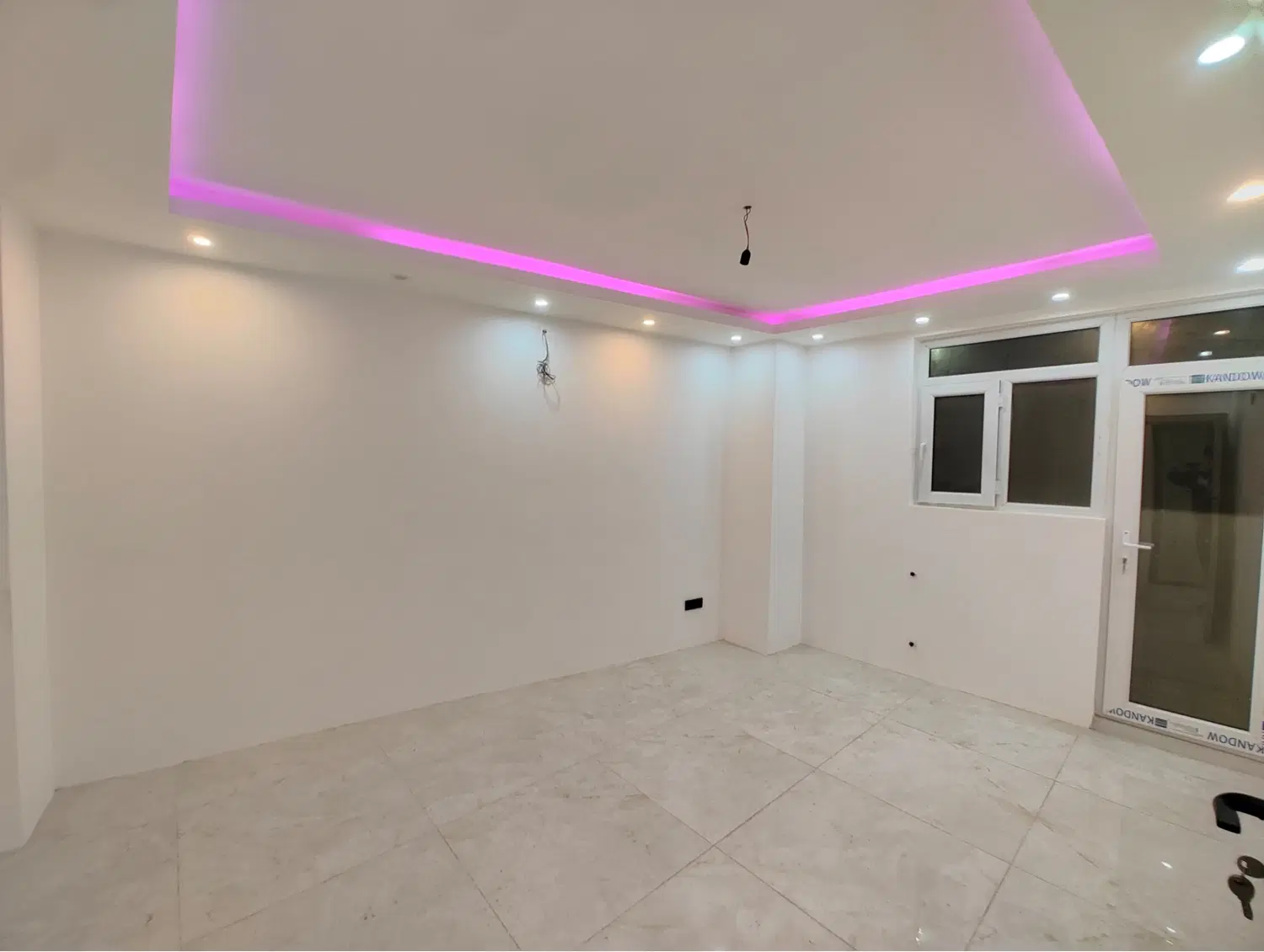 ۱۱۰ متری مجزا _ سنگی