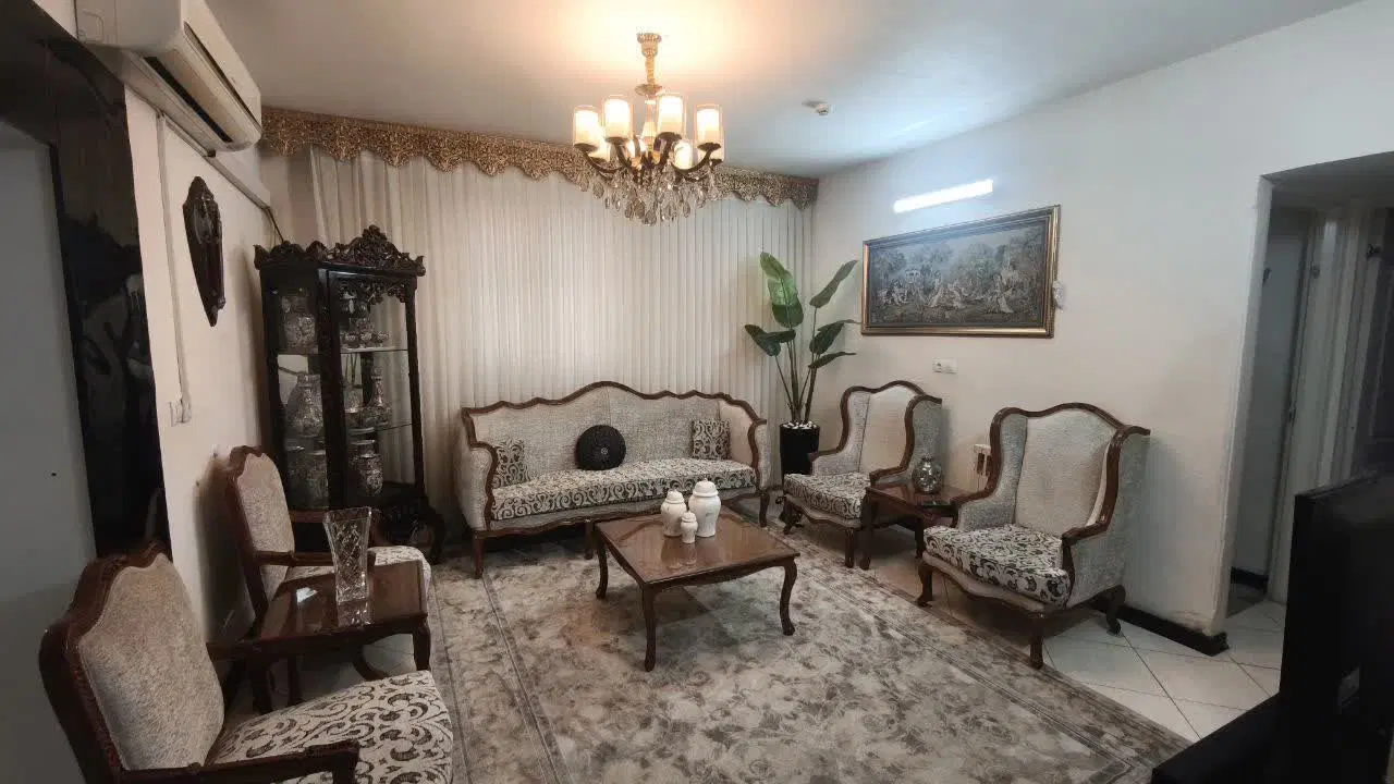 آپارتمان شیک و تمیز ۸۰ متر دو  خواب خیابان هویزه