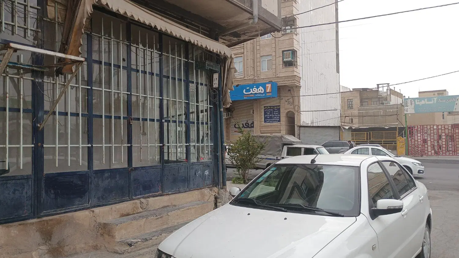 مغازه در خیابان خرمشهر