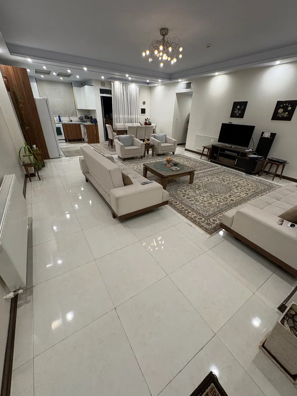 اجاره یک واحد آپارتمان سه خوابه فول امکانات
