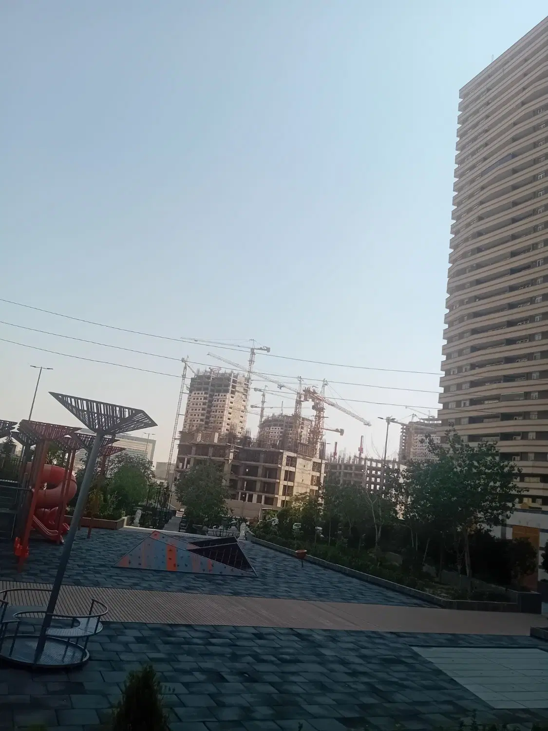 پیش فروش در پهنهBبرجn2  ۱۲۵ متربرج ۳۰ طبقه