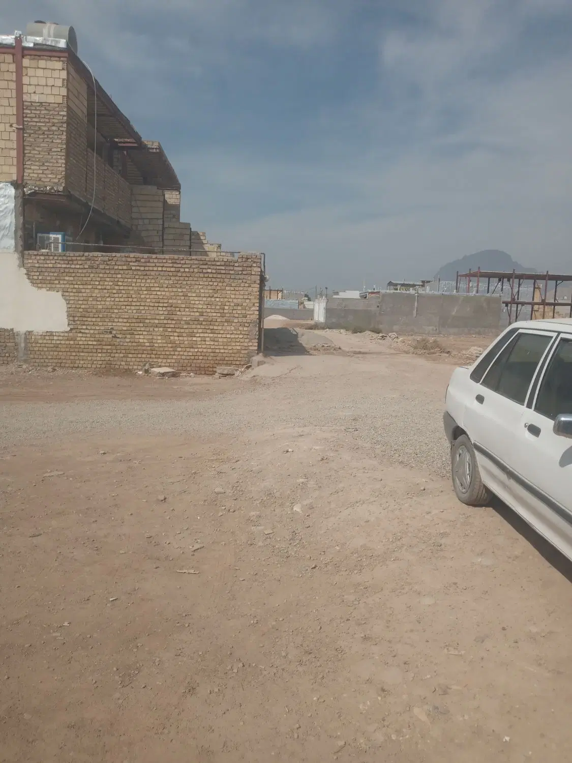 زمین تلوری گلها