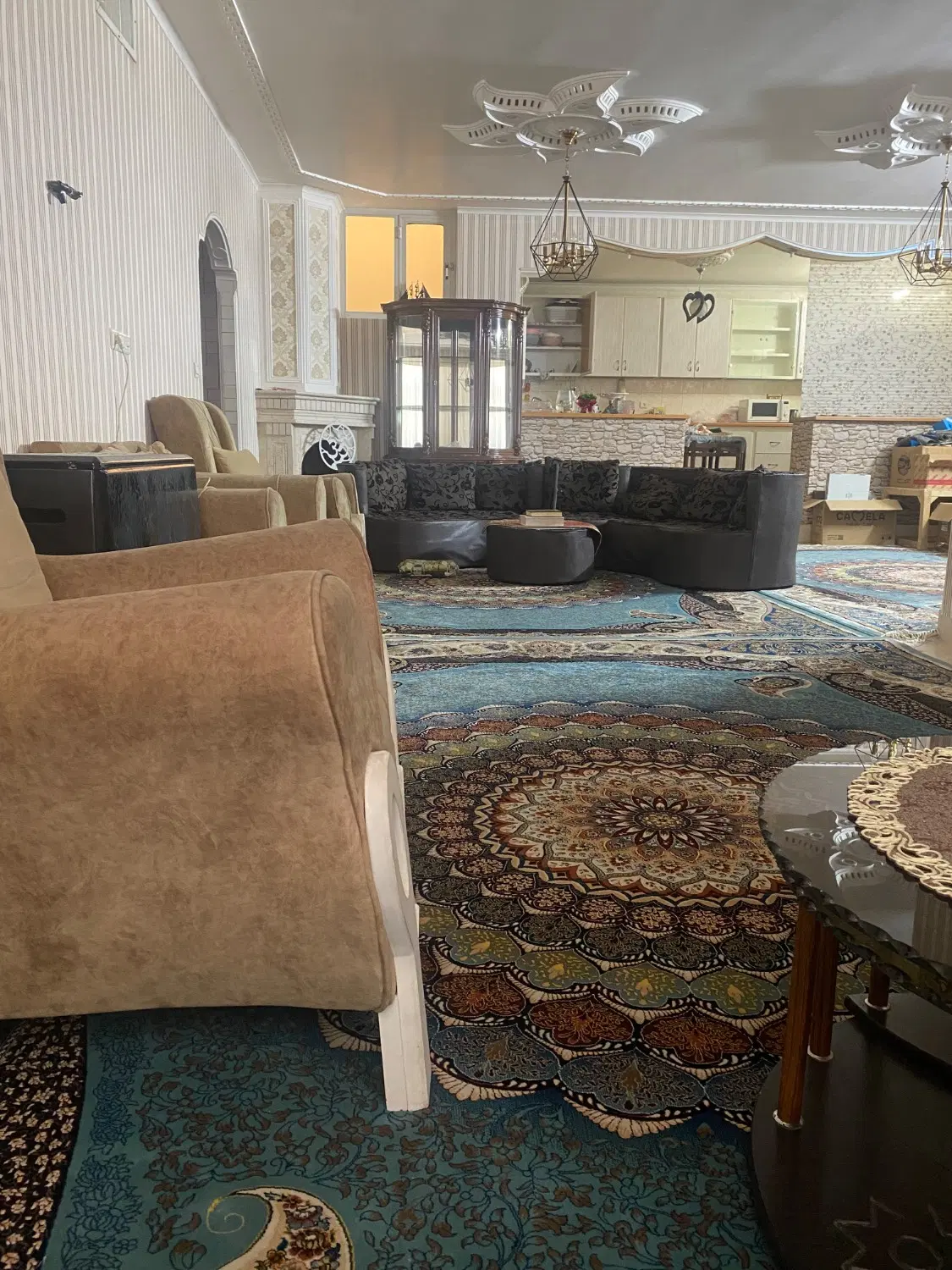 آپارتمان شیک وتمیز
