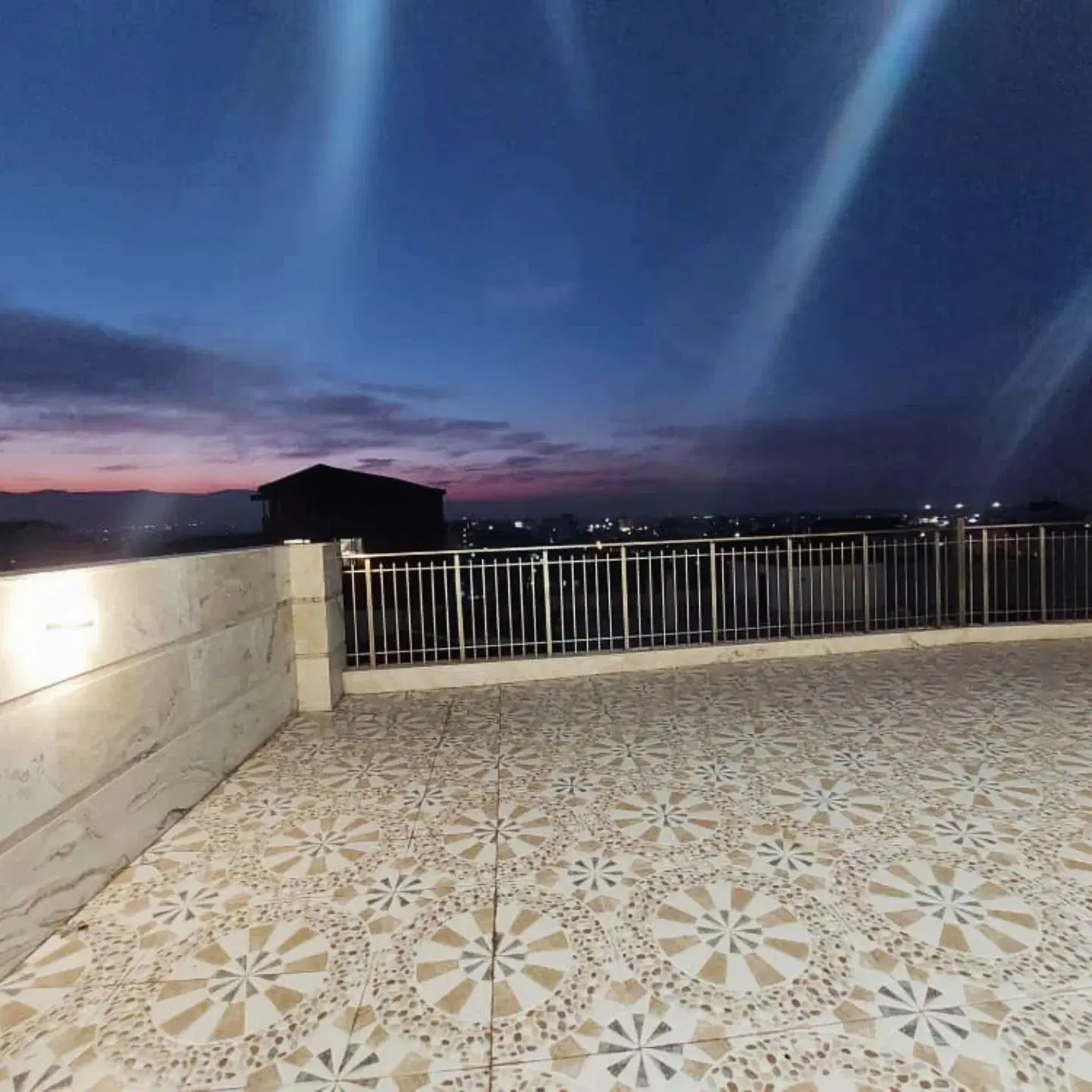 آپارتمان 250 متری خوش نقشه و مهندسی ساز