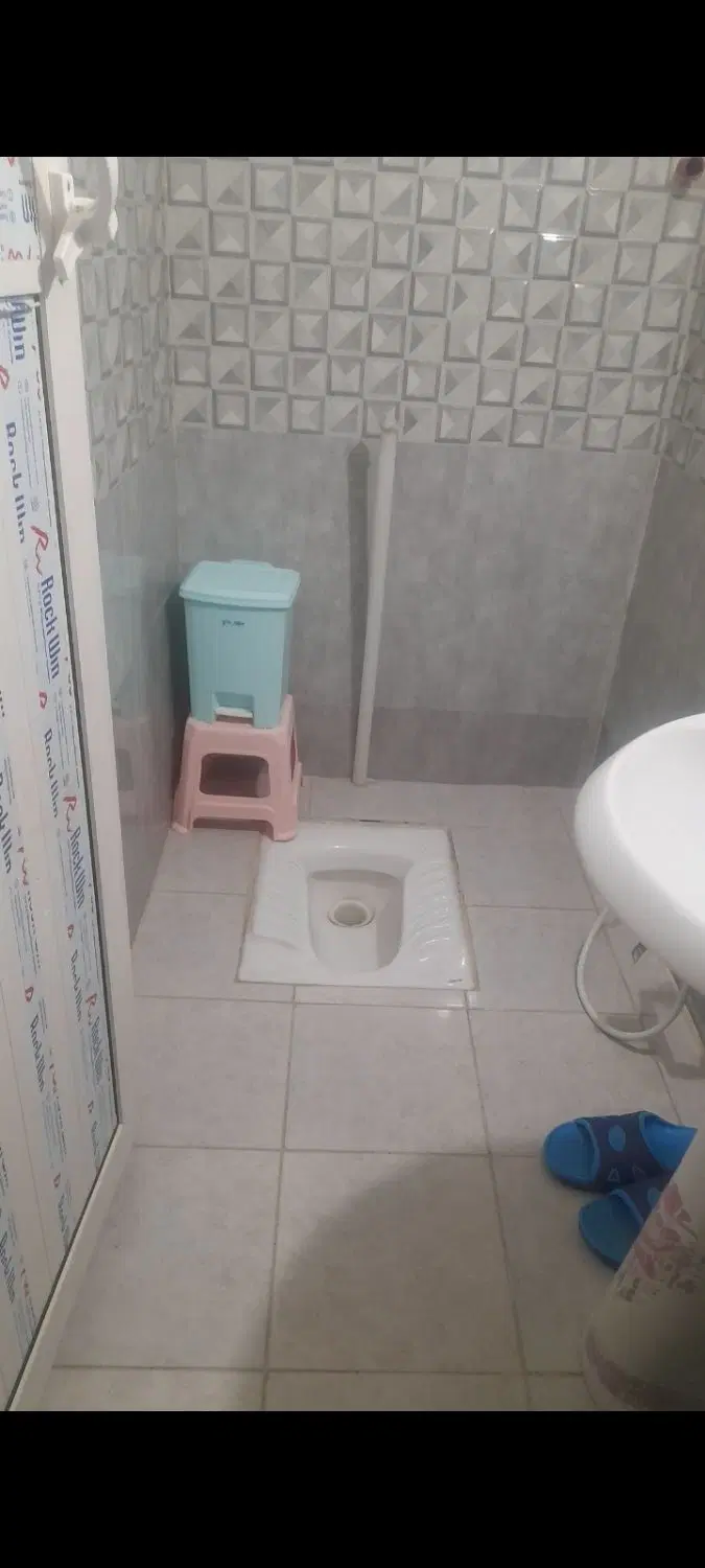 خانه دوطبقه طبق ۲اجاره داده میشود.درکاظم اباد