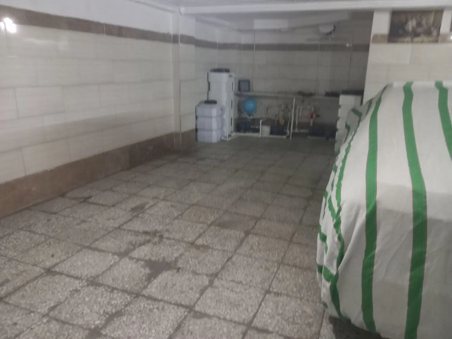 پارکینگ ماشین