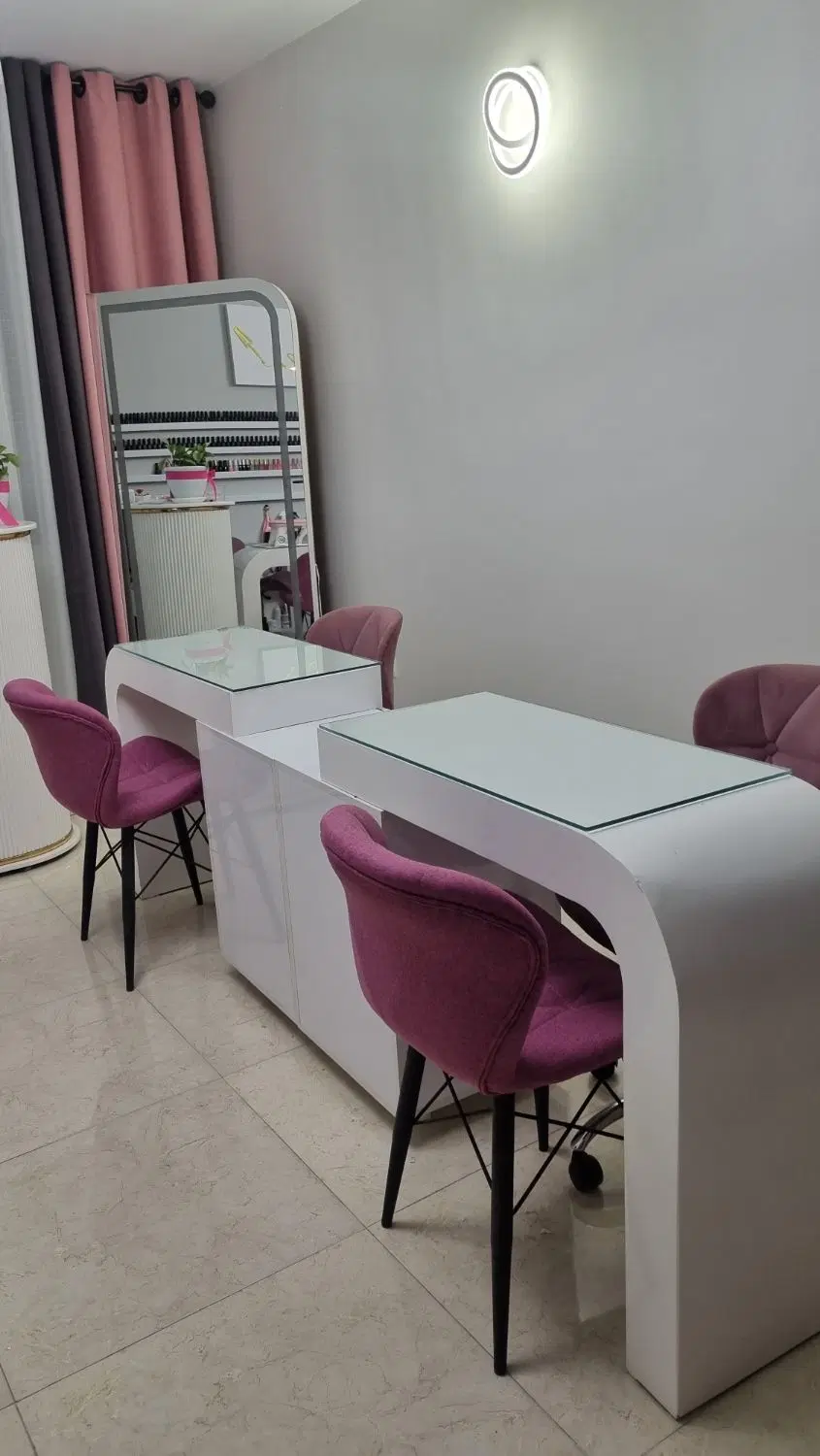 اجاره میز ناخن