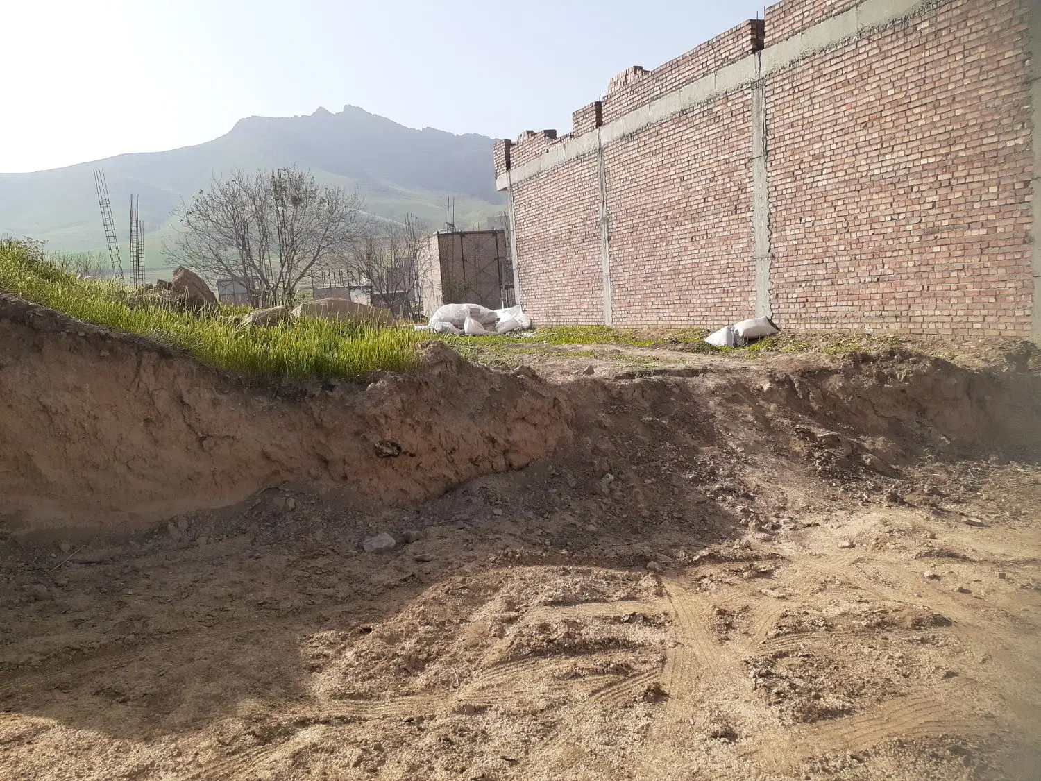 زمین مسکونی درتناکورعمده
