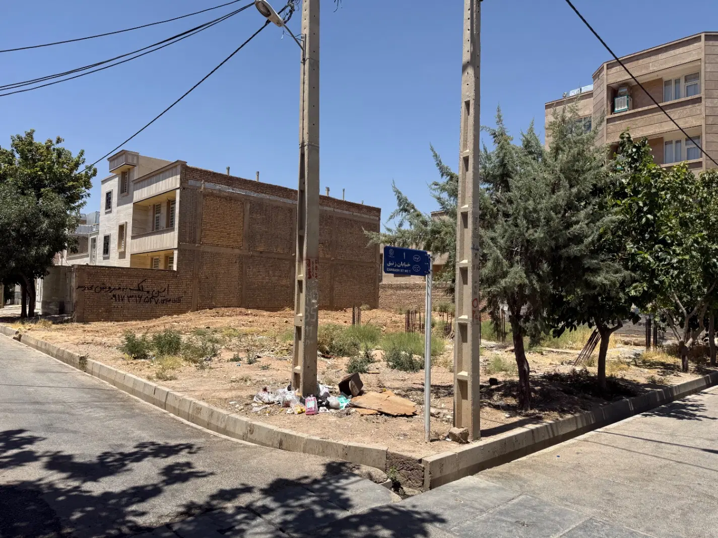 زمین مسکونی ۲۰۰ متری گویم