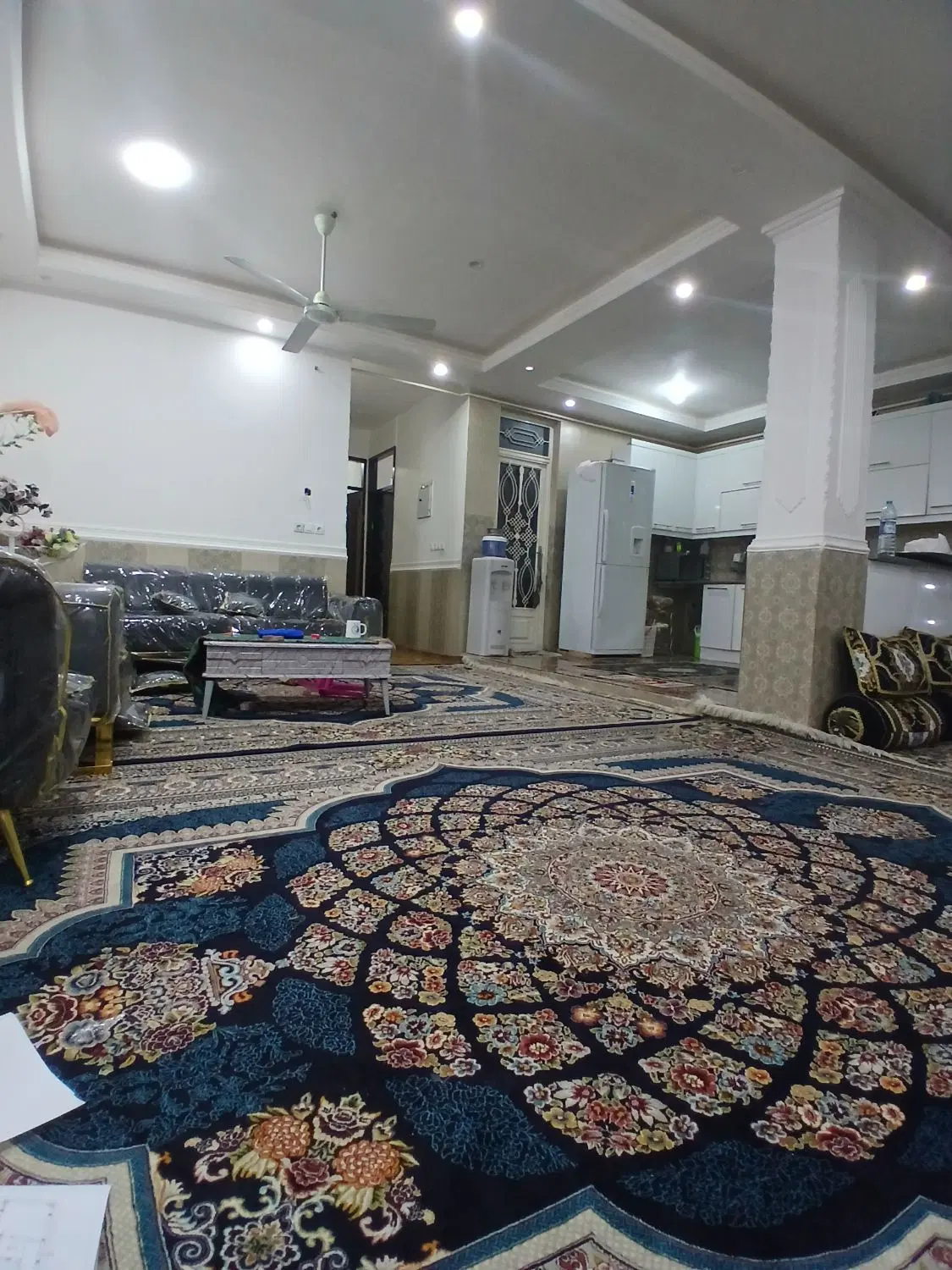 خانه طبقه بالا بزرگ دوخواب