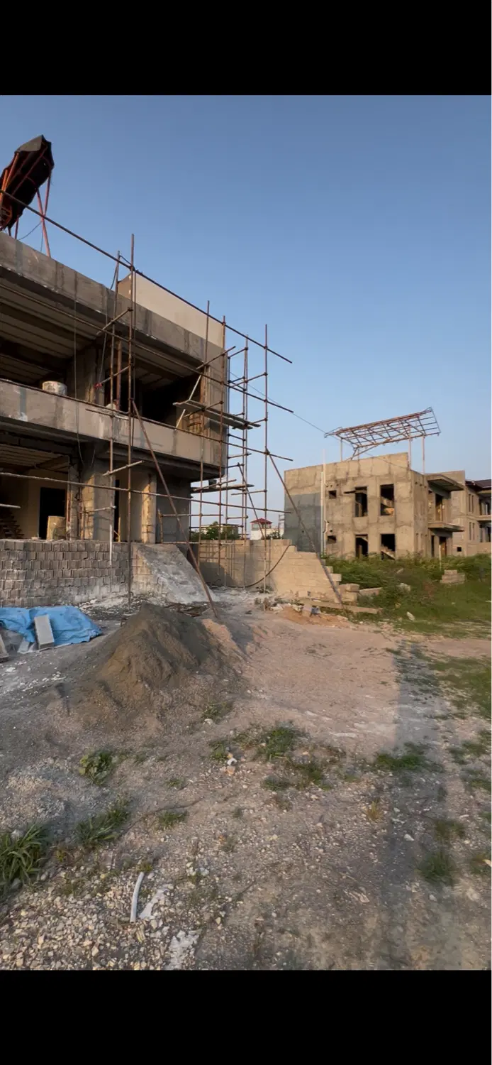 ۲۰۰ مترمربع زمین ۲۰۰ متر بنا دوبلکس نوساز (شهرکی)