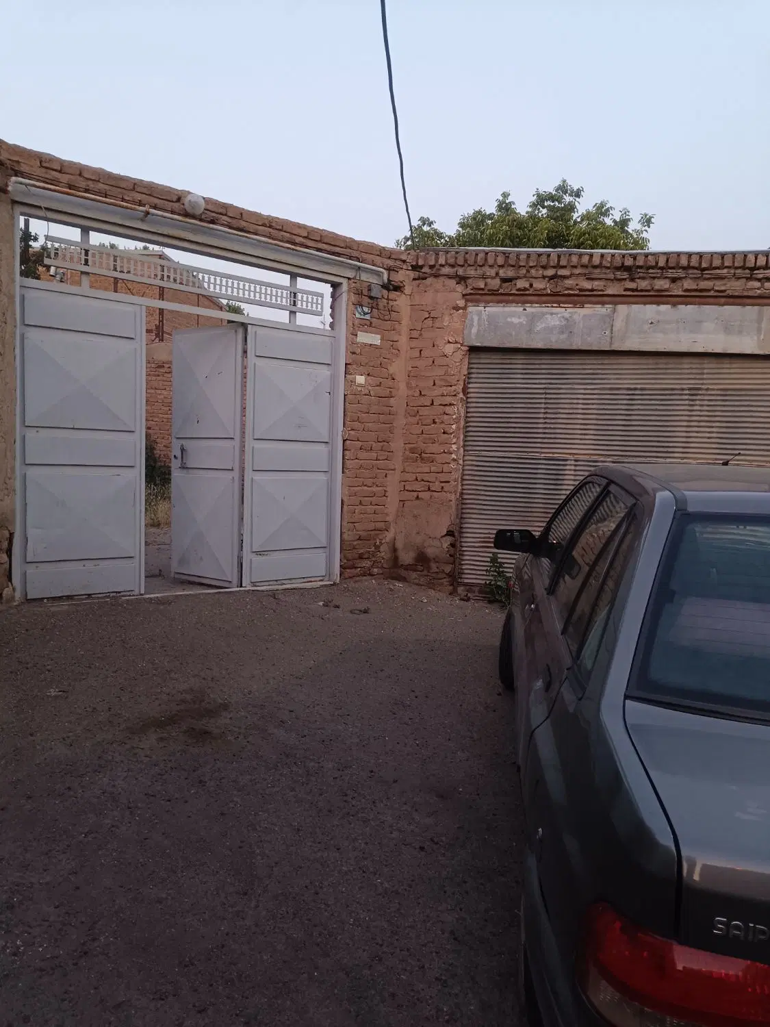 یک باب منزل قدیمی