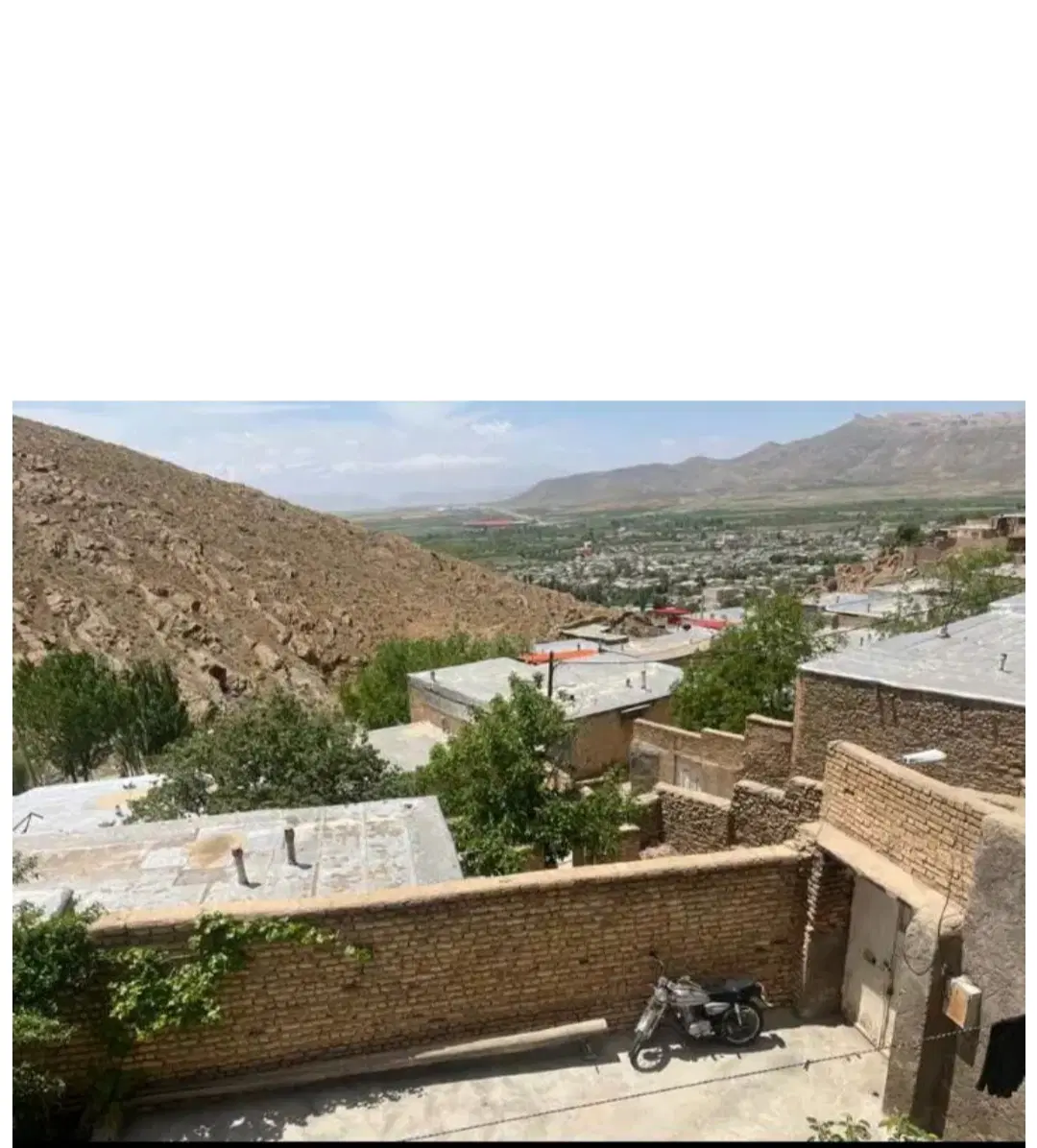 ویلایی دو طبقه محله قلعه
