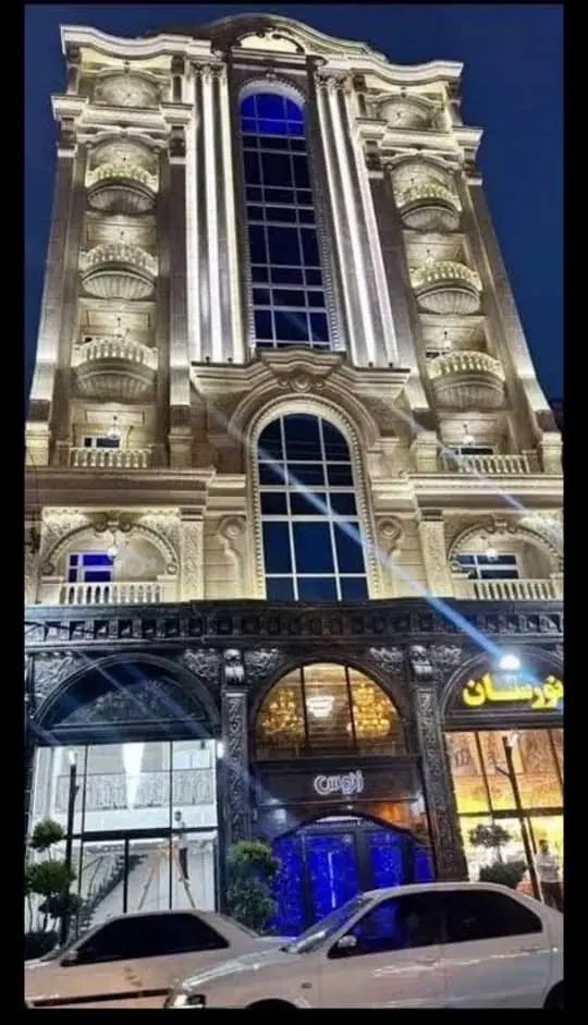 فروش یک واحد تجاری در خیابان طالقانی شرقی