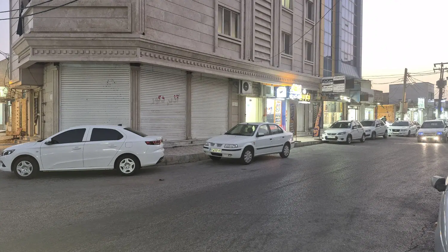 اجاره مغازه ۳۰ متری در موقعیت خیابان باهنر ماهشهر