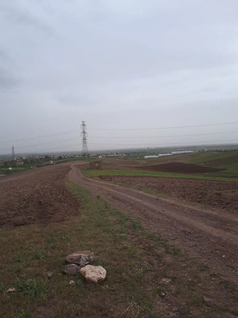 زمین وثوق آباد