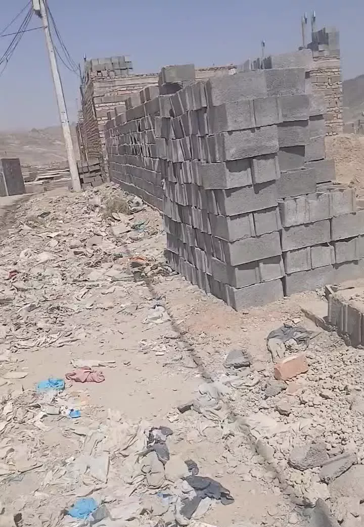 زمین دایی آباد