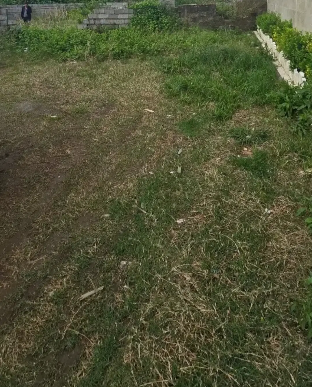 زمین ۱۰۰۰ متری ۴۰۰ متر سند دار
